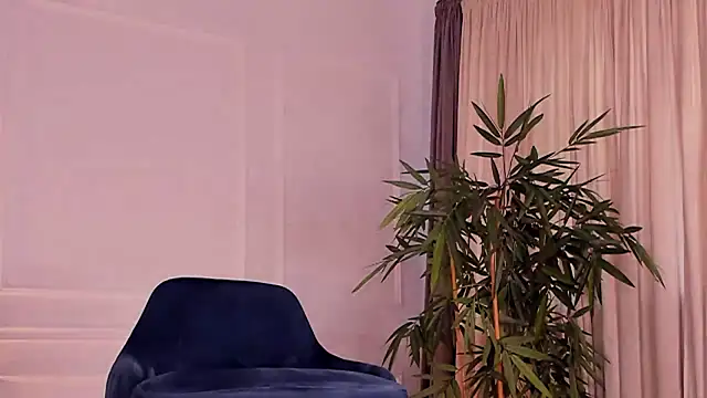 daisyd001 online show from March 3, 2026, 9:05 am