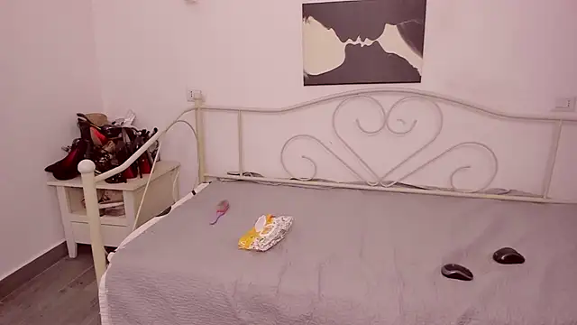 Snapshot of jessystarr chatting on October 8, 2025, 2:51 pm jessystarr online show from October 8, 2025, 2:51 pm