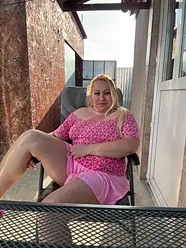 SabinaSweety online show from April 25, 2026, 3:20 pm