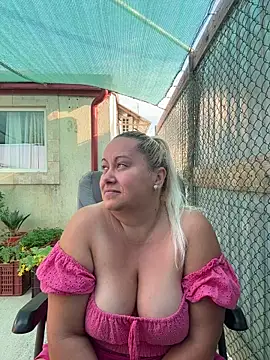 SabinaSweety online show from July 19, 2026, 5:27 am