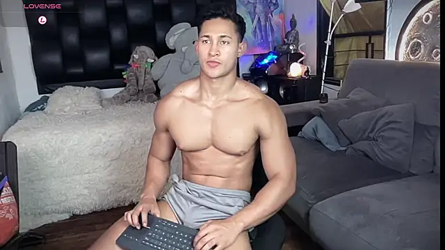 Snapshot of BenjaminCooperk chatting on June 5, 2026, 5:56 am BenjaminCooperk online show from June 5, 2026, 5:56 am
