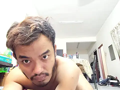 Snapshot of eizy2310 chatting on December 7, 2024, 7:49 pm eizy2310 online show from December 7, 2024, 7:49 pm