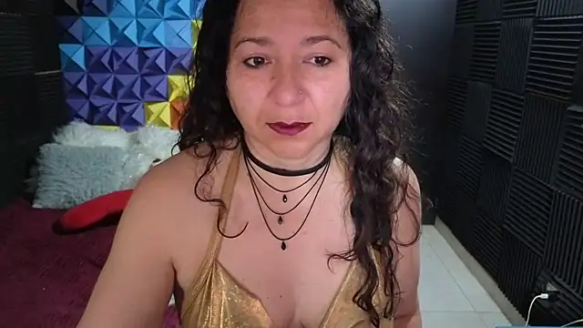 Snapshot of katifoxx chatting on October 19, 2025, 3:59 pm katifoxx online show from October 19, 2025, 3:59 pm