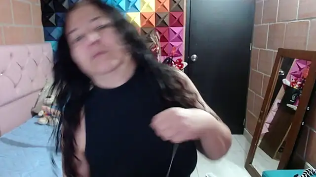 katifoxx online show from February 11, 2025, 2:46 pm