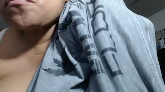 Snapshot of adrixxx38 chatting on February 15, 2026, 6:25 am adrixxx38 online show from February 15, 2026, 6:25 am