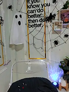 XXX harna online show from November 5, 2025, 4:04 am