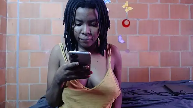 Snapshot of Magaharper10 chatting on September 19, 2025, 4:22 pm Magaharper10 online show from September 19, 2025, 4:22 pm