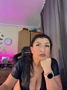 Hotangel75 online show from May 12, 2026, 9:48 am
