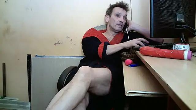 dundyFocus online show from November 22, 2025, 2:27 pm