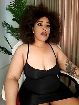 Snapshot of CAMMII_ chatting on September 18, 2025, 1:25 pm CAMMII online show from September 18, 2025, 1:25 pm