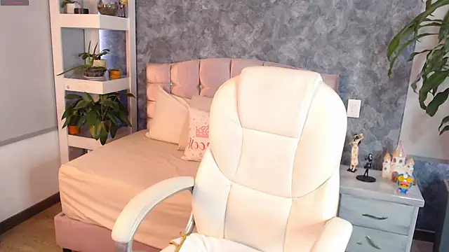 Snapshot of niko_robin chatting on October 30, 2025, 6:16 pm niko robin online show from October 30, 2025, 6:16 pm