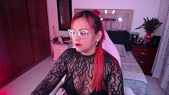 salomecastro  online show from March 8, 2025, 3:50 am