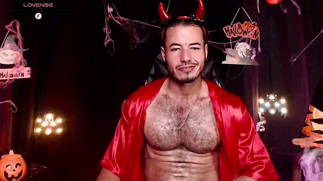 Snapshot of PedroMancini chatting on October 30, 2025, 2:36 pm PedroMancini online show from October 30, 2025, 2:36 pm