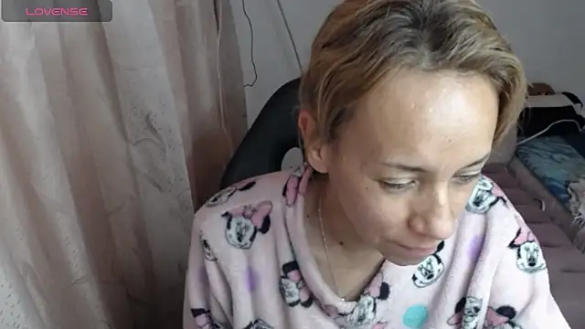 cristin doll  online show from February 16, 2026, 1:10 pm