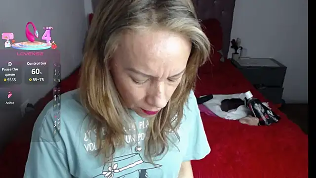 Snapshot of cristin_doll_ chatting on November 19, 2025, 9:26 pm cristin doll online show from November 19, 2025, 9:26 pm