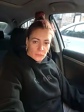 Snapshot of HollyTattoo chatting on October 2, 2025, 12:08 pm HollyTattoo online show from October 2, 2025, 12:08 pm