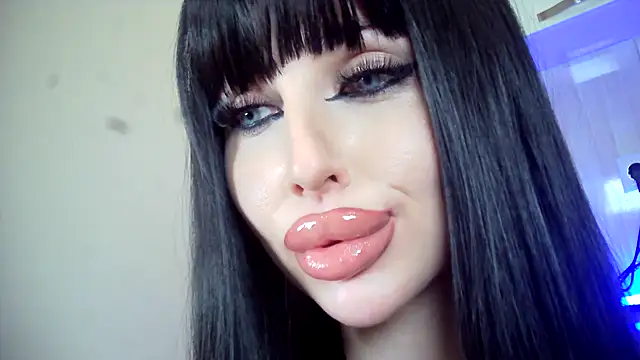 Lady Joli online show from February 22, 2026, 7:15 pm