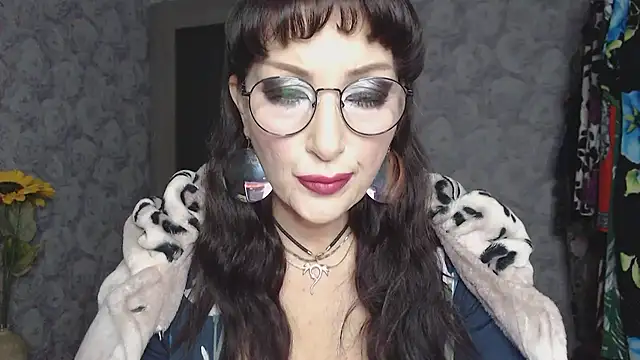 Aziza1 online show from October 24, 2025, 2:49 pm