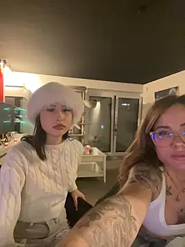 Etwas neugierig online show from March 18, 2026, 6:53 pm