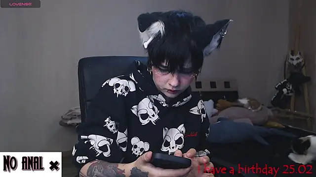 Dark  Elf online show from February 4, 2025, 10:24 pm
