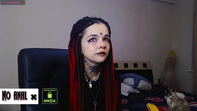 Snapshot of Dark__Elf chatting on September 30, 2025, 9:21 pm Dark Elf online show from September 30, 2025, 9:21 pm