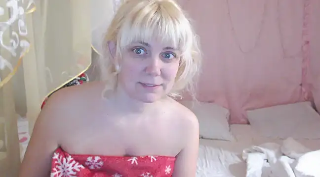 SunnySylvia online show from January 3, 2025, 4:55 am