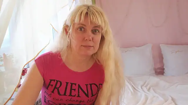 SunnySylvia online show from January 16, 2026, 7:01 am