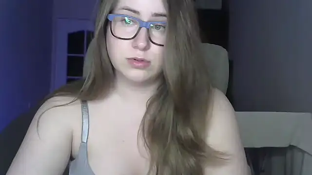 SeasonalSomeone online show from June 25, 2026, 10:48 pm