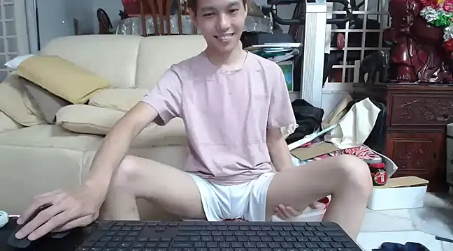 Snapshot of andrewooi chatting on February 15, 2025, 3:06 pm andrewooi online show from February 15, 2025, 3:06 pm