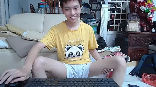 Snapshot of andrewooi chatting on March 2, 2025, 8:16 am andrewooi online show from March 2, 2025, 8:16 am