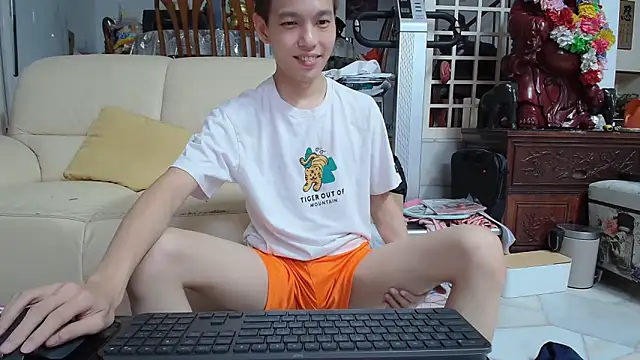 Snapshot of andrewooi chatting on January 20, 2025, 2:46 pm andrewooi online show from January 20, 2025, 2:46 pm