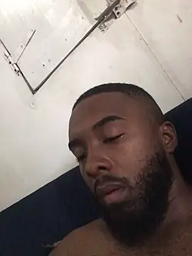 Snapshot of livepro chatting on December 21, 2024, 11:55 am livepro online show from December 21, 2024, 11:55 am