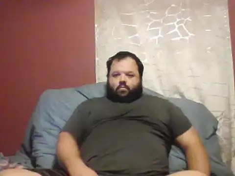 Snapshot of Strongbutgentle36 chatting on October 12, 2025, 9:21 am Strongbutgentle36 online show from October 12, 2025, 9:21 am