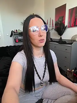 Snapshot of Trixie-Tainted chatting on March 2, 2026, 2:46 pm Trixie-Tainted online show from March 2, 2026, 2:46 pm