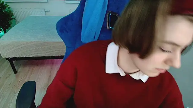 CranberryHot online show from September 30, 2025, 3:23 am