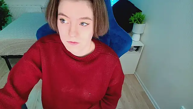 CranberryHot online show from September 19, 2025, 10:47 pm