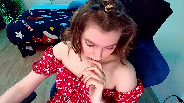 CranberryHot online show from March 8, 2026, 2:04 am