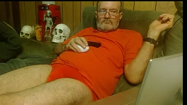 Snapshot of snickers1 chatting on September 23, 2025, 6:31 am snickers1 online show from September 23, 2025, 6:31 am