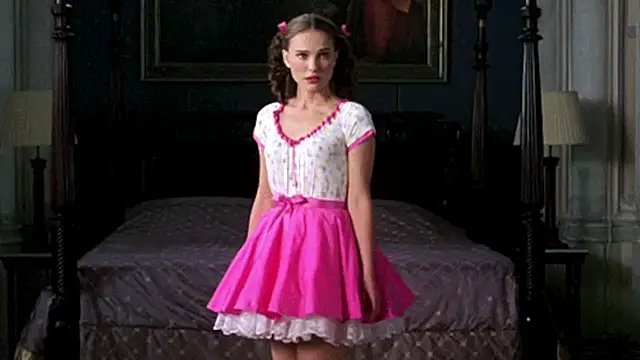 fmodel online show from October 21, 2025, 1:32 pm