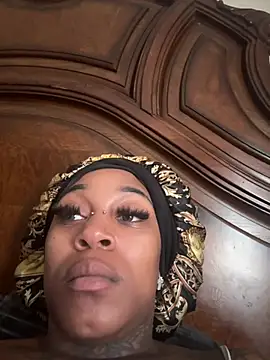 Snapshot of Creamesensation chatting on February 9, 2026, 5:55 pm Creamesensation online show from February 9, 2026, 5:55 pm