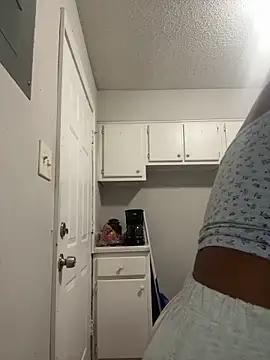 Creamesensation online show from April 8, 2026, 8:16 am