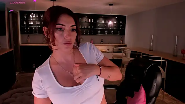 DannieSmith1 online show from February 16, 2025, 8:33 pm