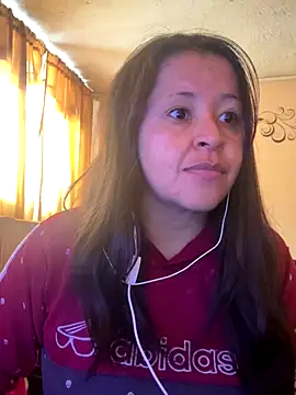 Snapshot of latinfemale chatting on October 5, 2025, 5:36 pm latinfemale online show from October 5, 2025, 5:36 pm