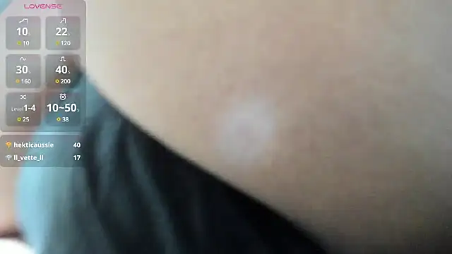 Snapshot of latinfemale chatting on March 21, 2025, 5:11 am latinfemale online show from March 21, 2025, 5:11 am