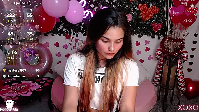 DestinyHills online show from February 17, 2025, 3:22 pm