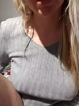 Mllesha74000 online show from January 16, 2026, 7:18 pm