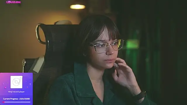 alyssa sweet online show from October 6, 2025, 6:03 am