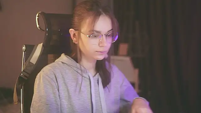 Snapshot of alyssa_sweet chatting on February 20, 2026, 5:04 am alyssa sweet online show from February 20, 2026, 5:04 am