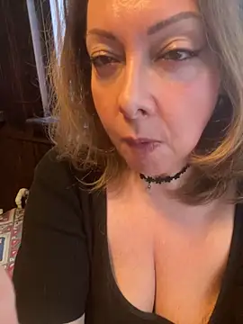 Snapshot of Alice_Sweetyyy chatting on March 13, 2025, 1:40 pm Alice Sweetyyy online show from March 13, 2025, 1:40 pm