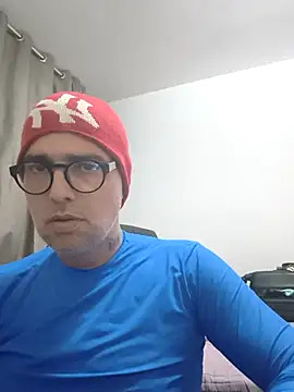 Brino-Nandes online show from November 10, 2025, 4:17 am